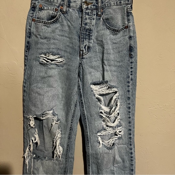 Aeropostale 90’s Baggy Button Fly High Rise Distressed Denim Jeans - Picture 4 of 11